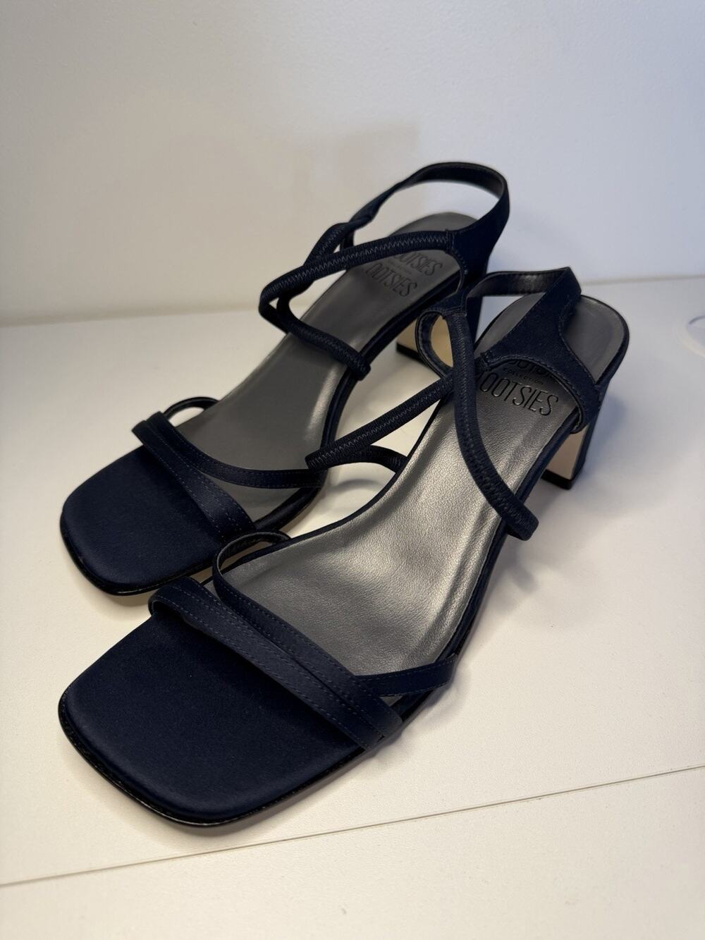 Mootsies Tootsies Navy Blue Satin Strappy Sling Back Heels Sandals Formal 6.5 M